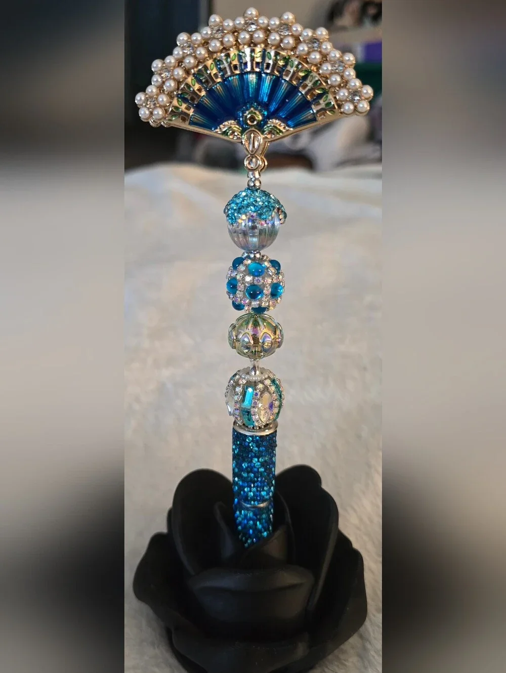 Blue and White Beaded Pen - Hand-held Fan